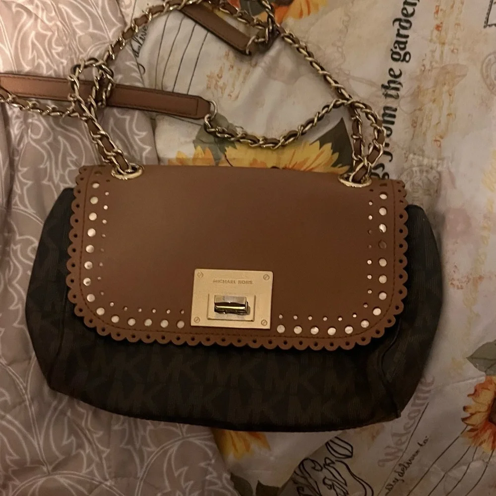 Michael Kors Brown and Black Shoulder Bag - Picture 2 of 16